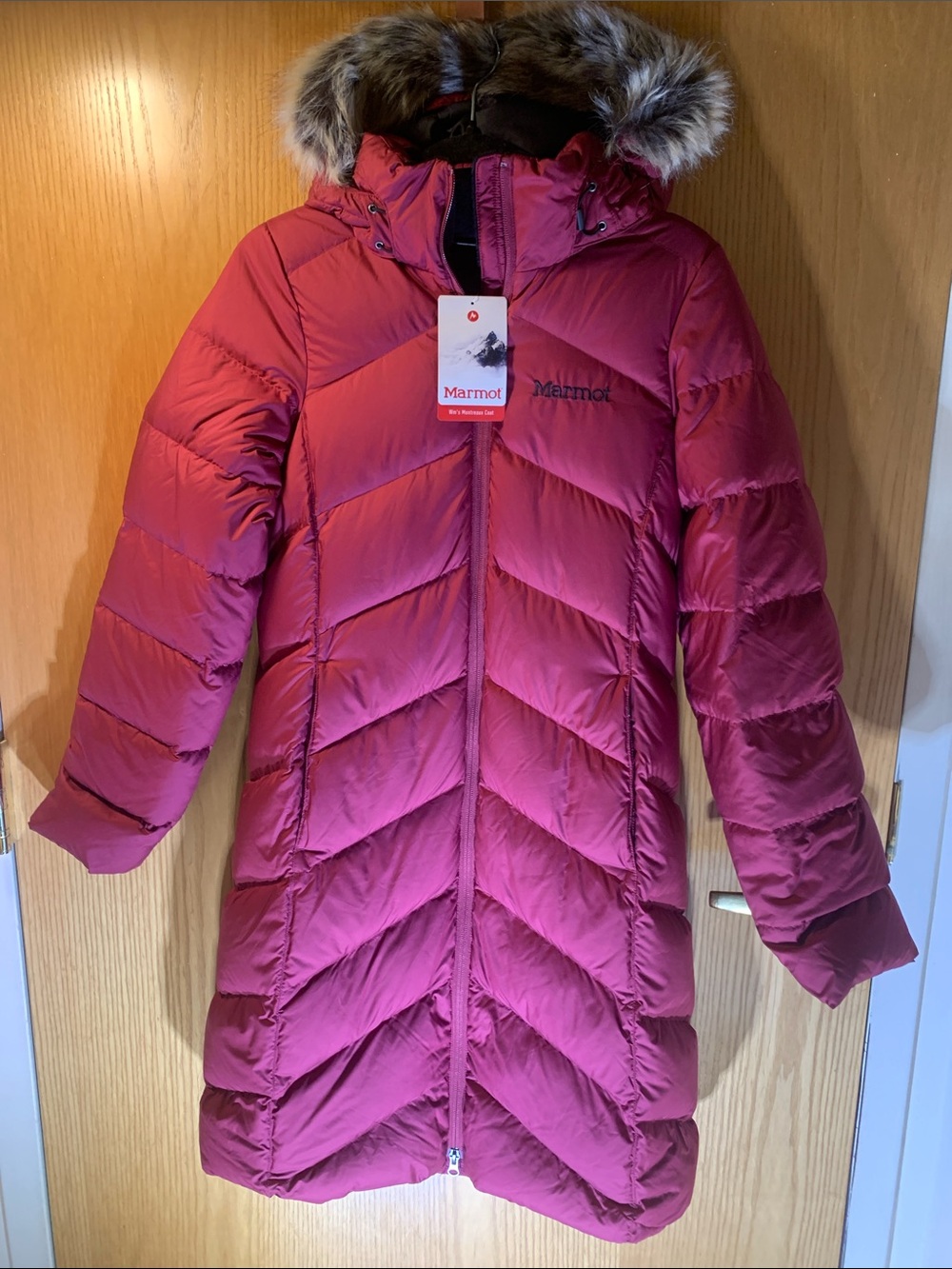 NWT Marmot Women's Long Down Coat in Berry Red with Faux Fur Trim - Size S